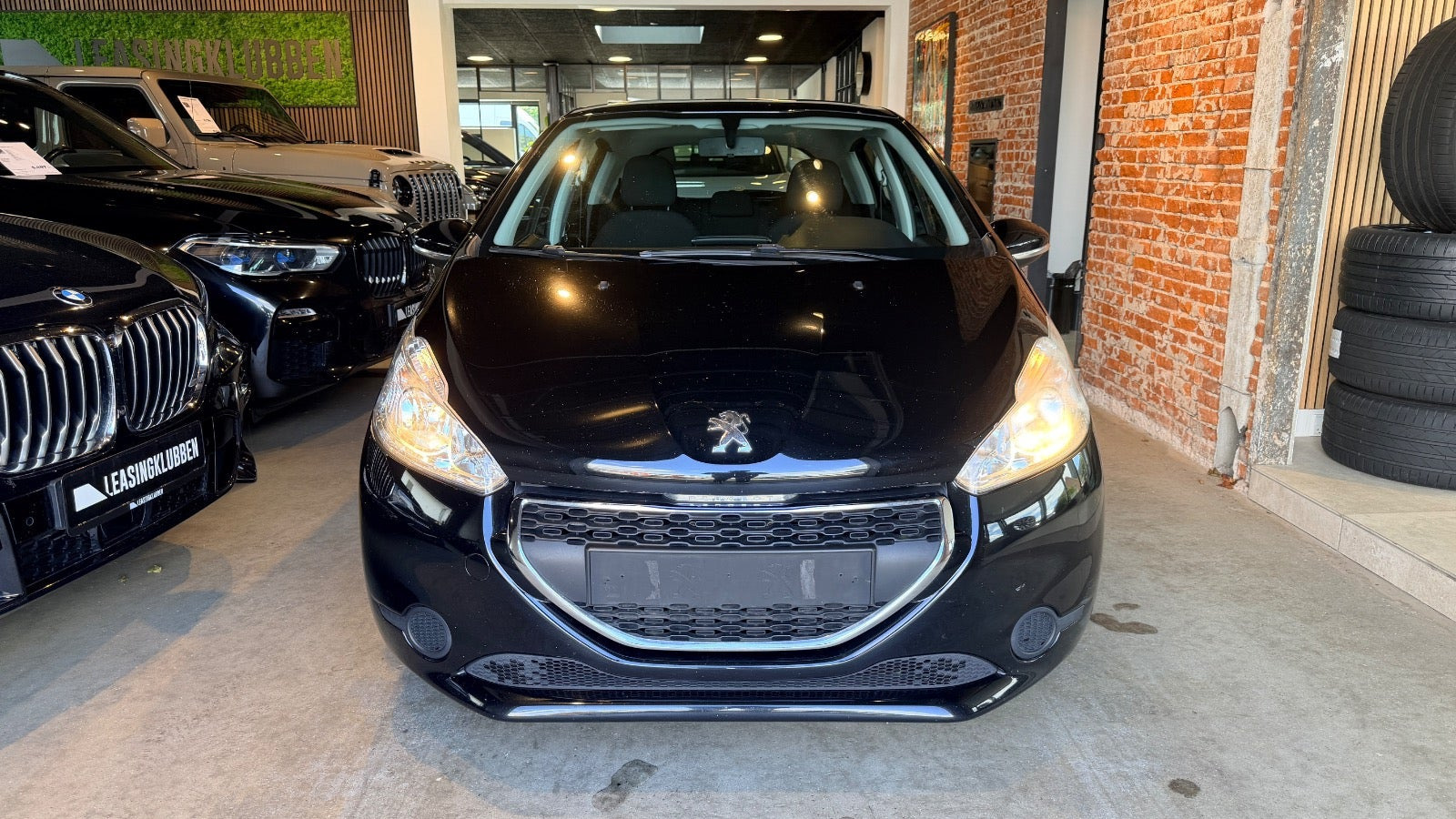 undefined Peugeot 208 fra 2012