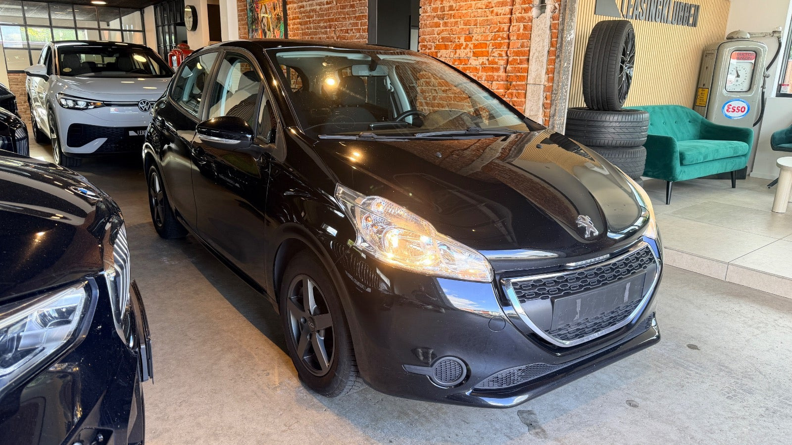 undefined Peugeot 208 fra 2012