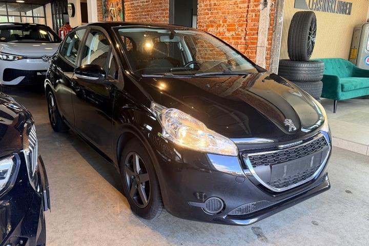 undefined Peugeot 208 fra 2012