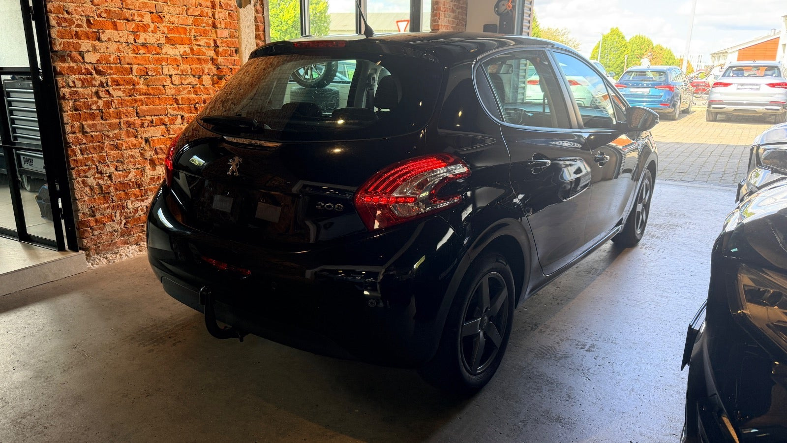 undefined Peugeot 208 fra 2012