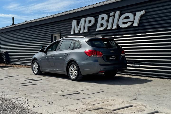 Grå Chevrolet Cruze fra 2014