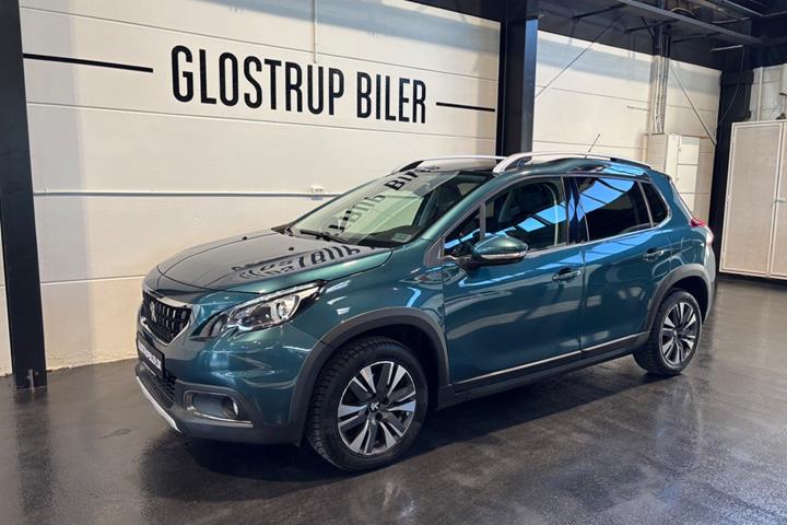Grøn Peugeot 2008 fra 2019