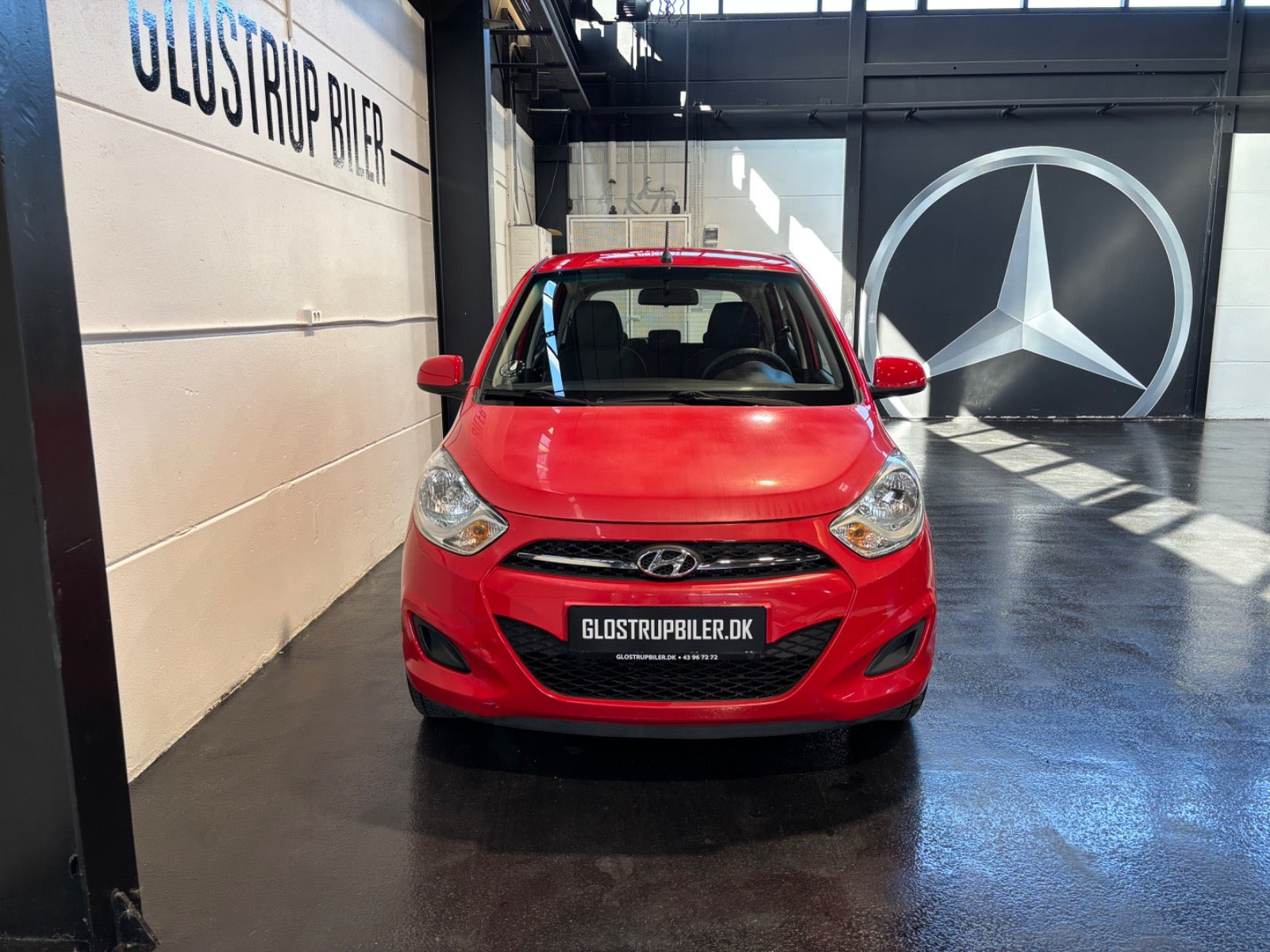 Rød Hyundai i10 fra 2011