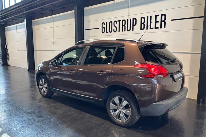Brun Peugeot 2008 fra 2014