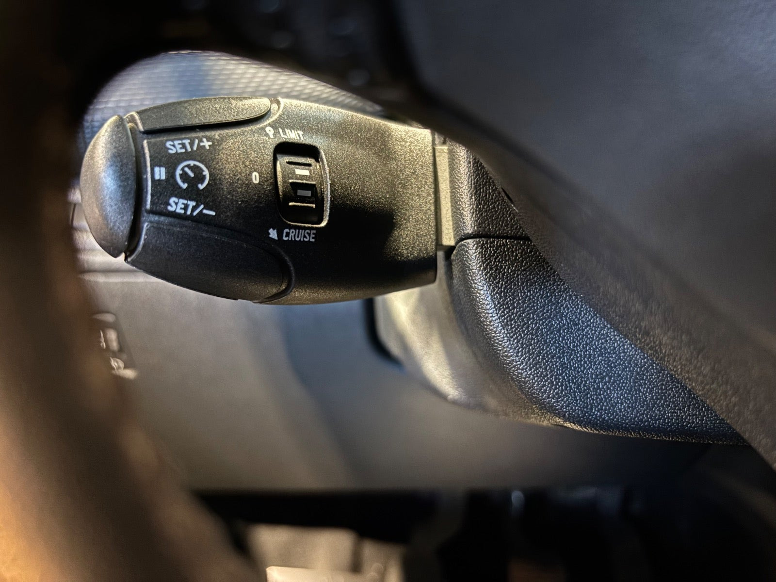 Brun Peugeot 2008 fra 2014