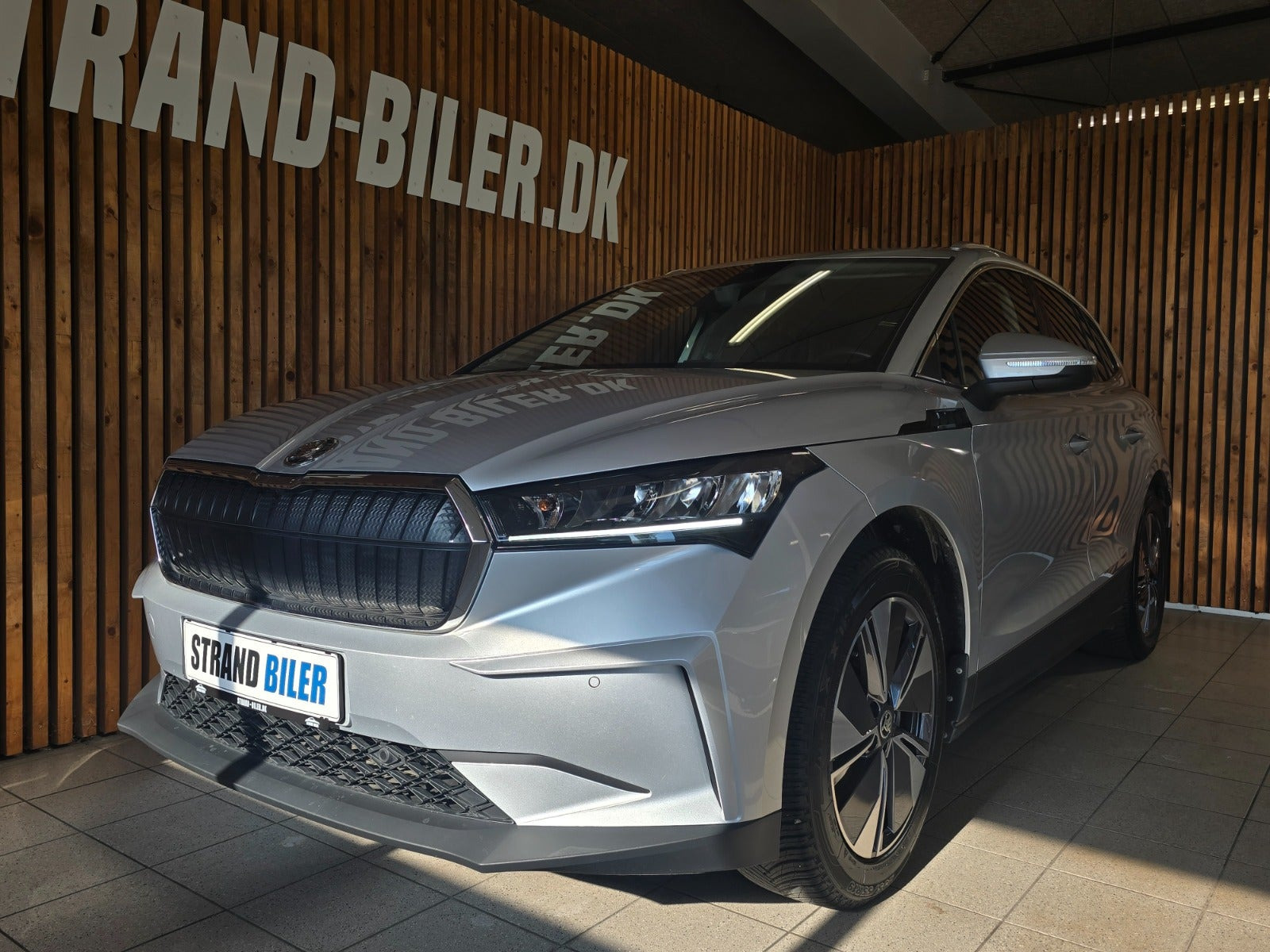 Sølv Skoda Enyaq fra 2025