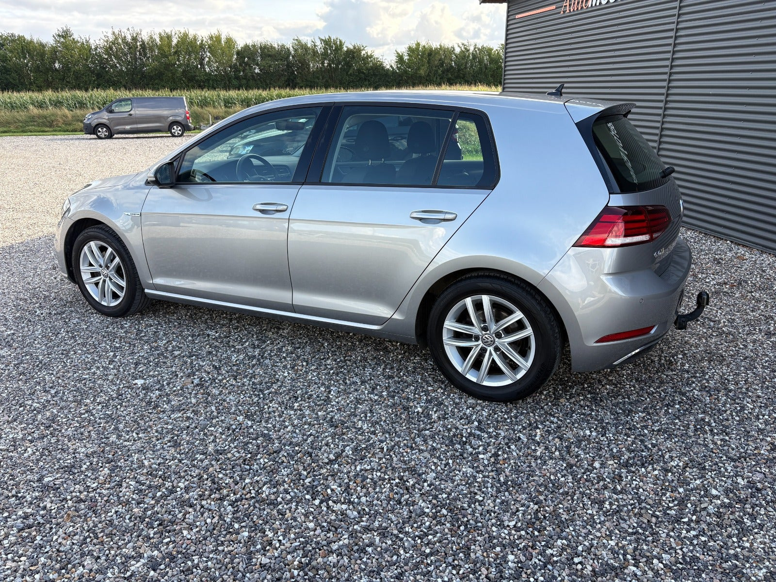 Sølv VW Golf VII fra 2019