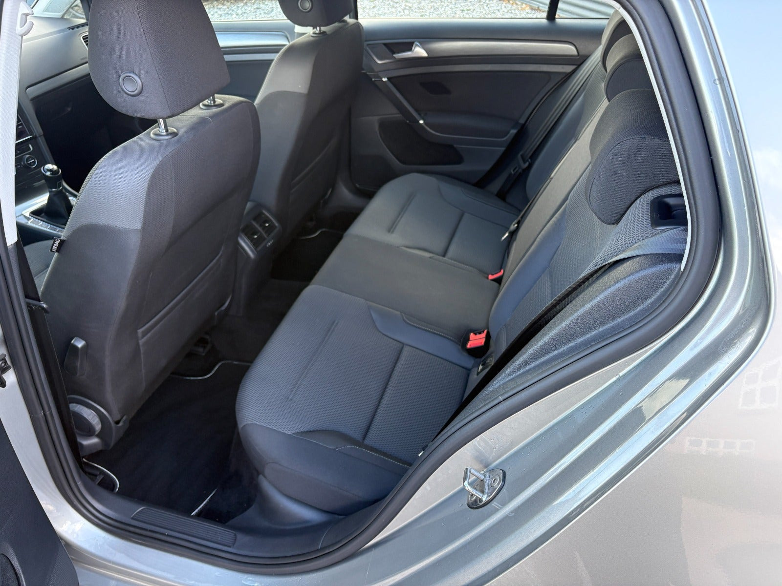Sølv VW Golf VII fra 2019