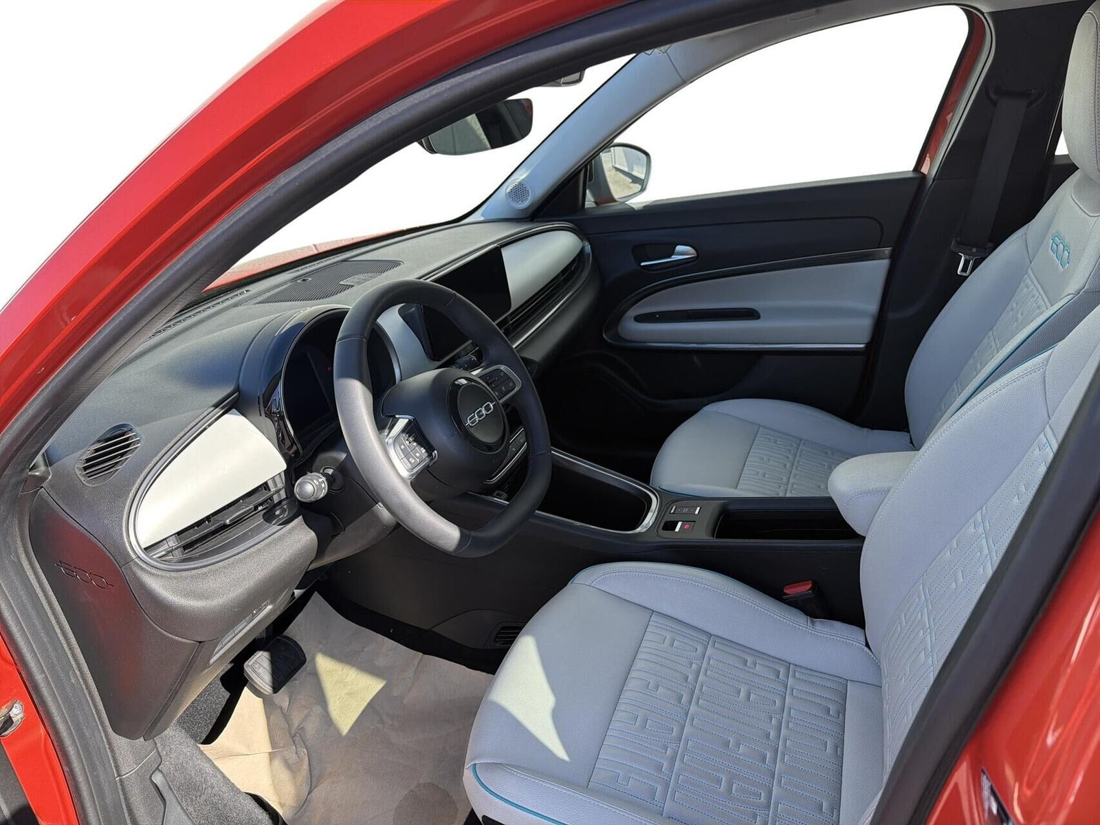 Orange Fiat 600e fra 2025