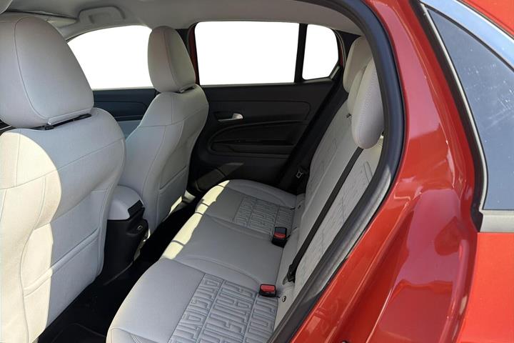 Orange Fiat 600e fra 2025