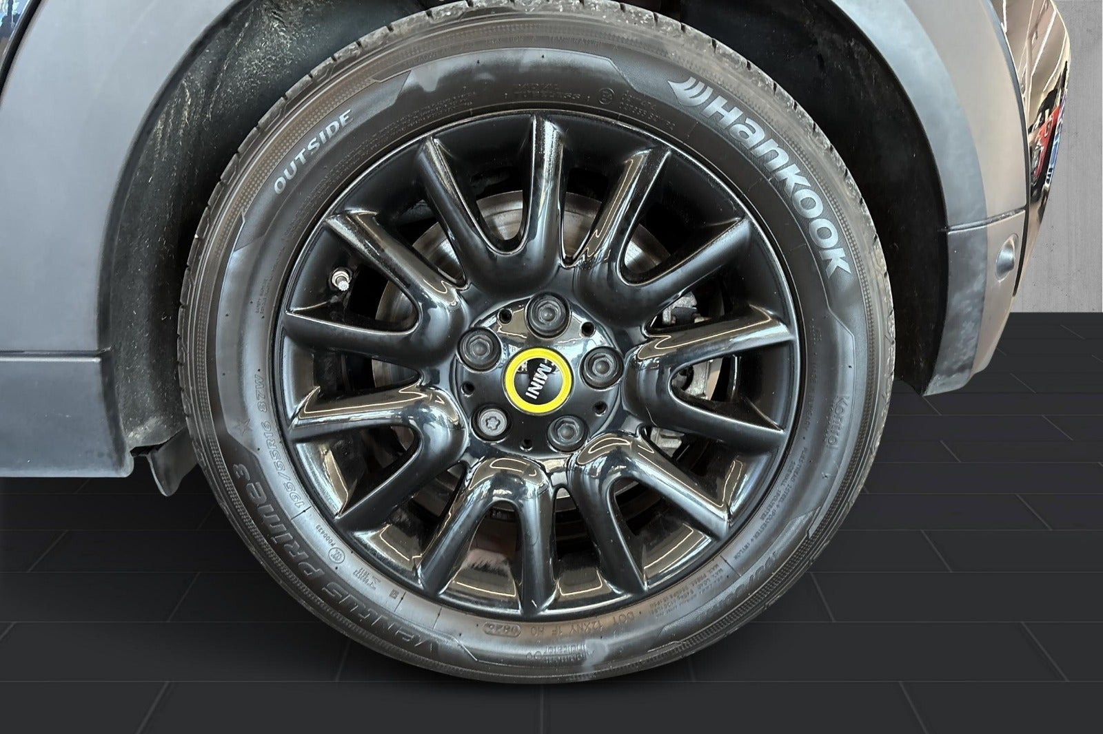 Sort Mini Cooper SE fra 2023