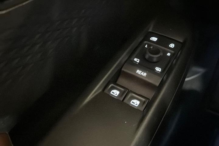 Blå Cupra Born fra 2023