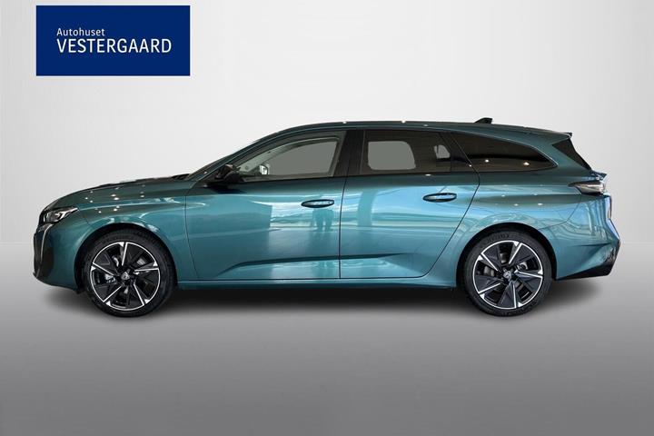 Grøn Peugeot E-308 fra 2024