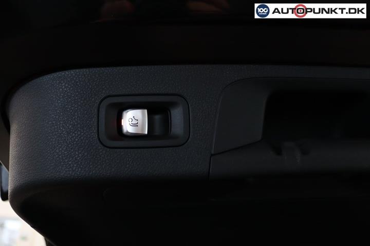 Sort Mercedes EQC400 fra 2020