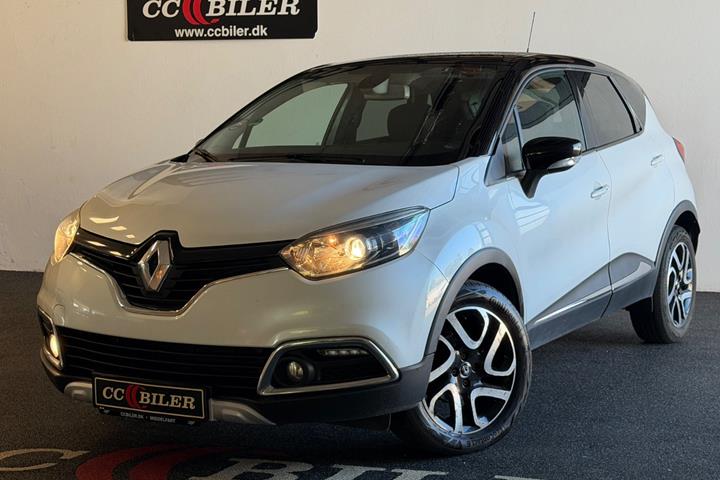 Hvid Renault Captur fra 2017 set udefra