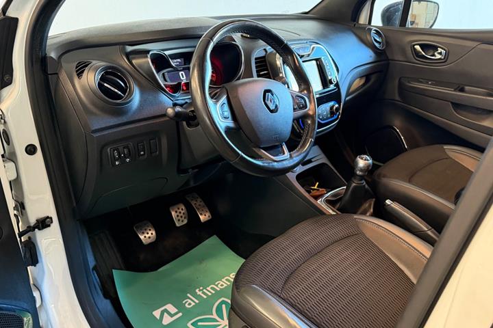 Hvid Renault Captur fra 2017