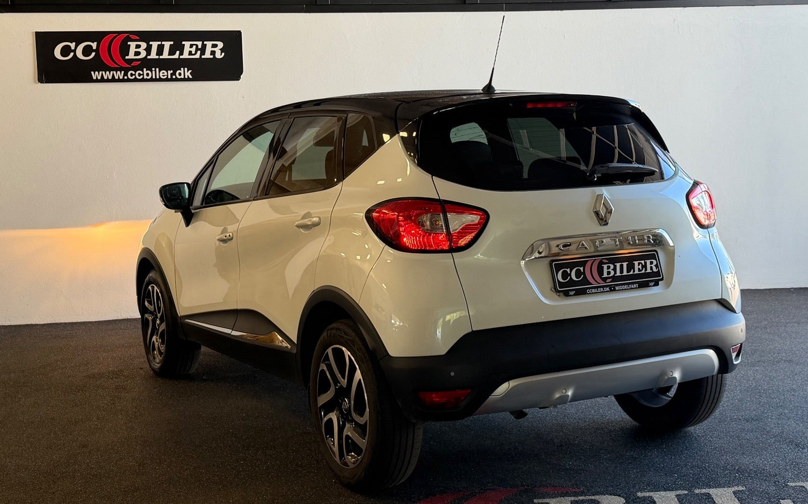 Hvid Renault Captur fra 2017