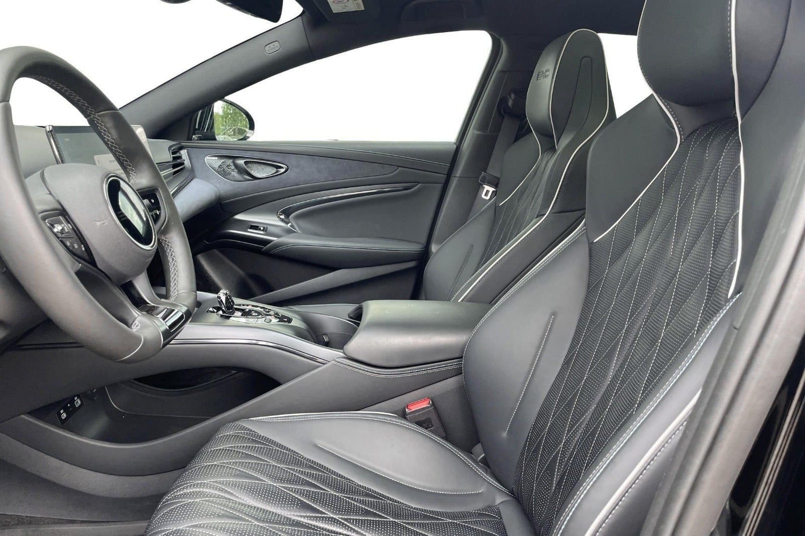 Sort BYD Seal fra 2024