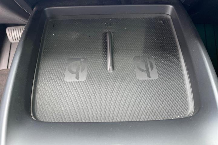 Sort BYD Seal fra 2024