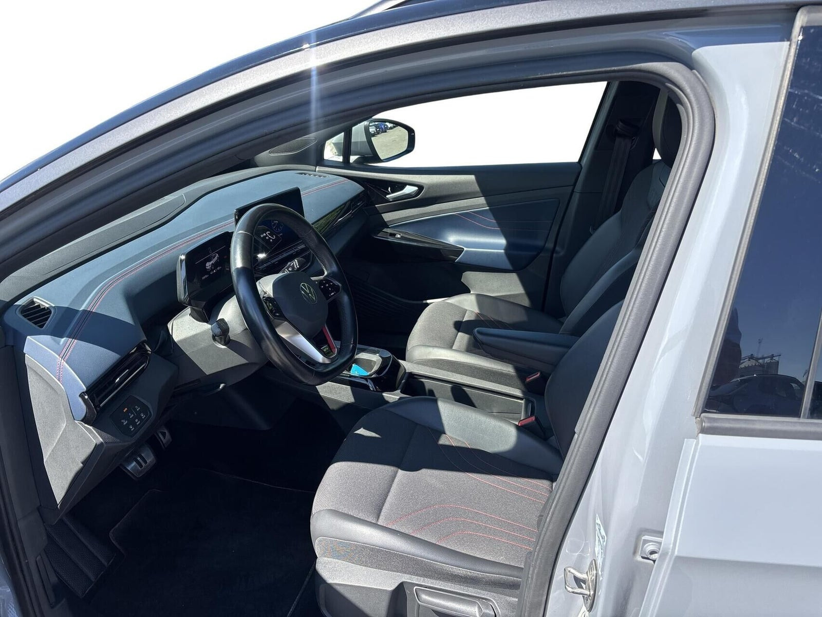 Grå VW ID.4 fra 2022