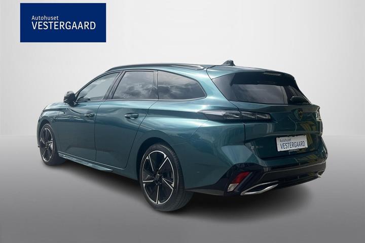 Blå Peugeot E-308 fra 2023