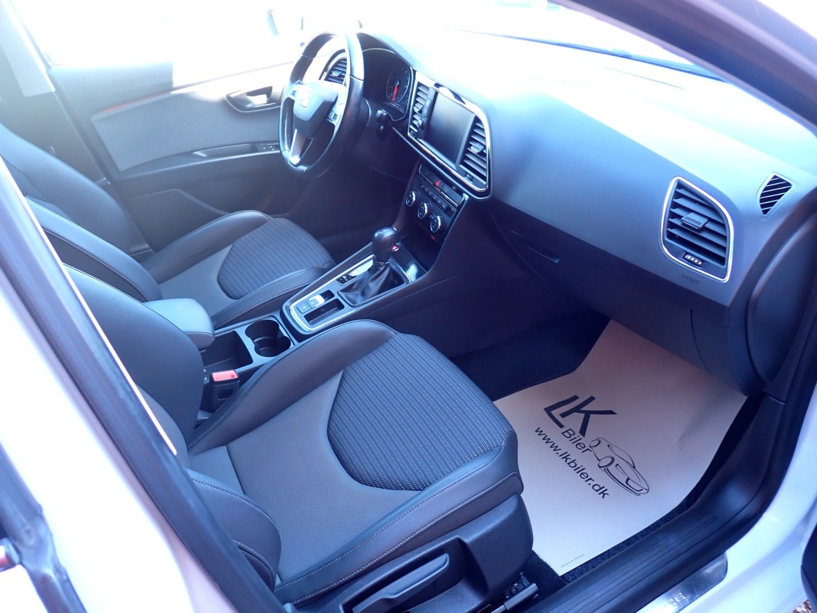 Hvid Seat Leon fra 2017