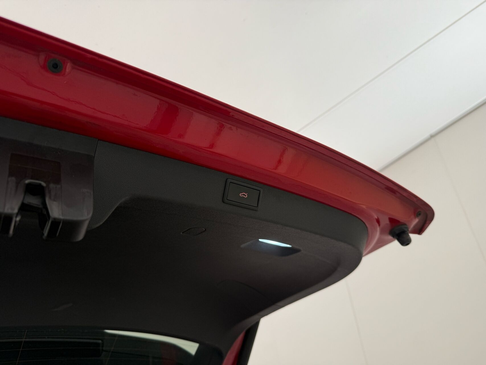 Rød Skoda Enyaq fra 2023