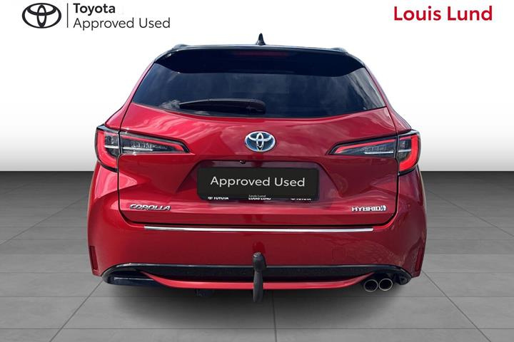 Rød Toyota Corolla fra 2020