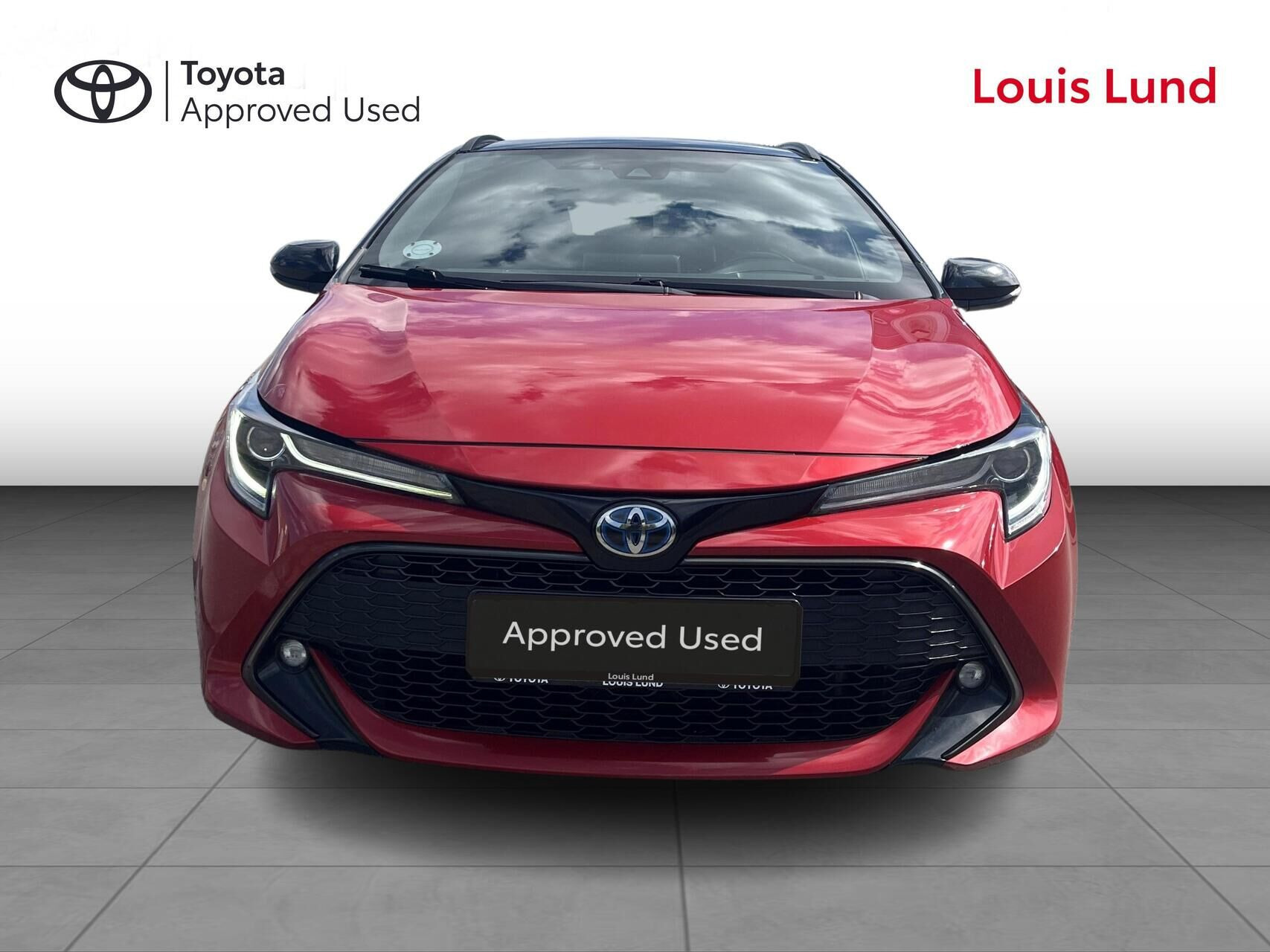 Rød Toyota Corolla fra 2020
