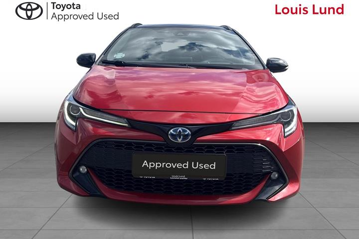 Rød Toyota Corolla fra 2020