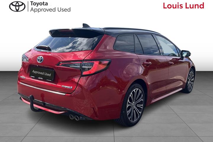 Rød Toyota Corolla fra 2020