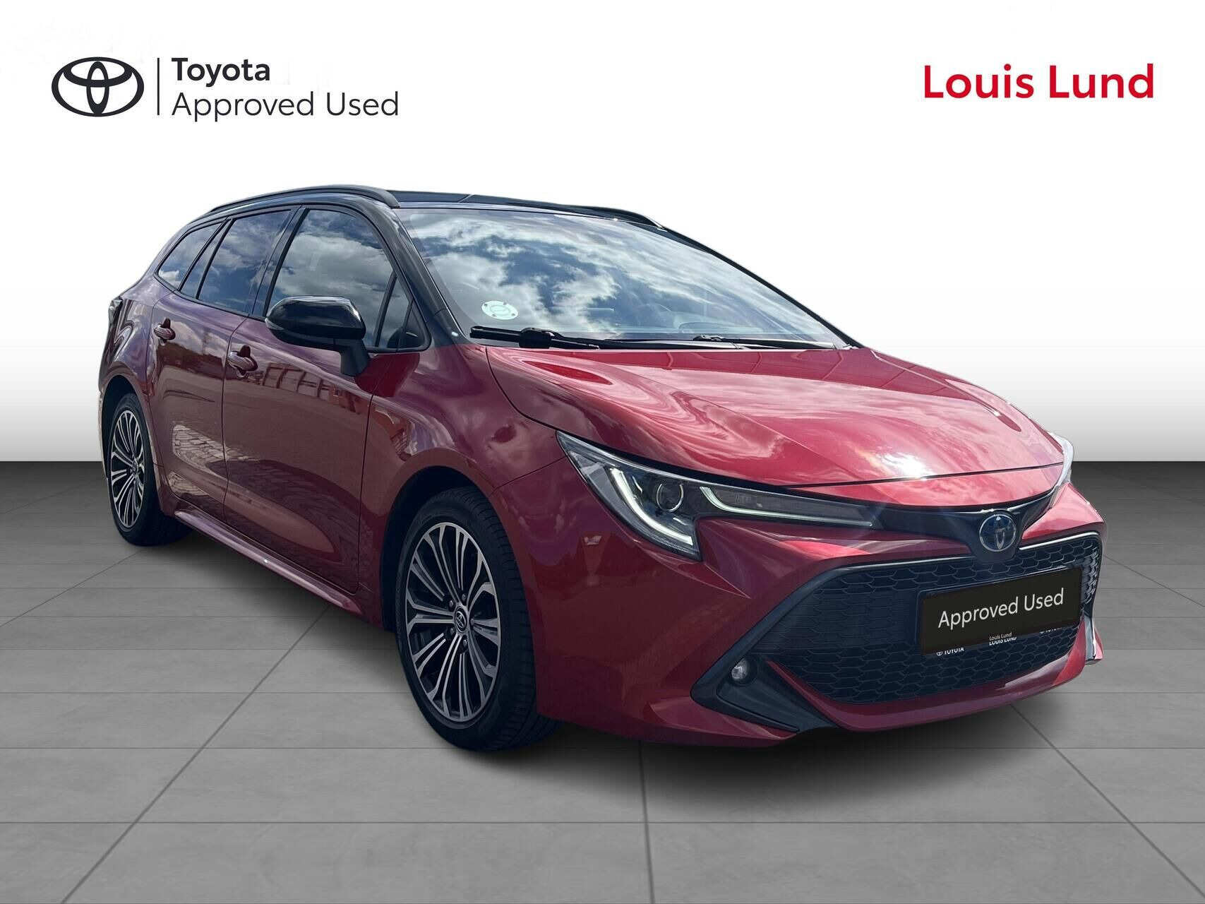 Rød Toyota Corolla fra 2020