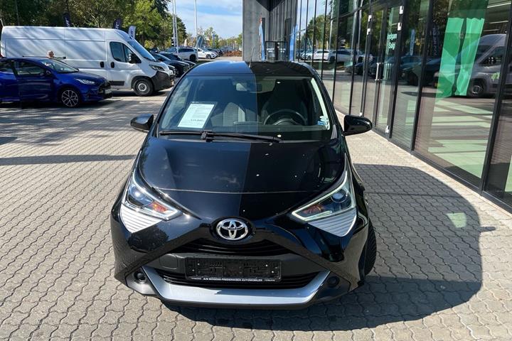 Sort Toyota Aygo fra 2020