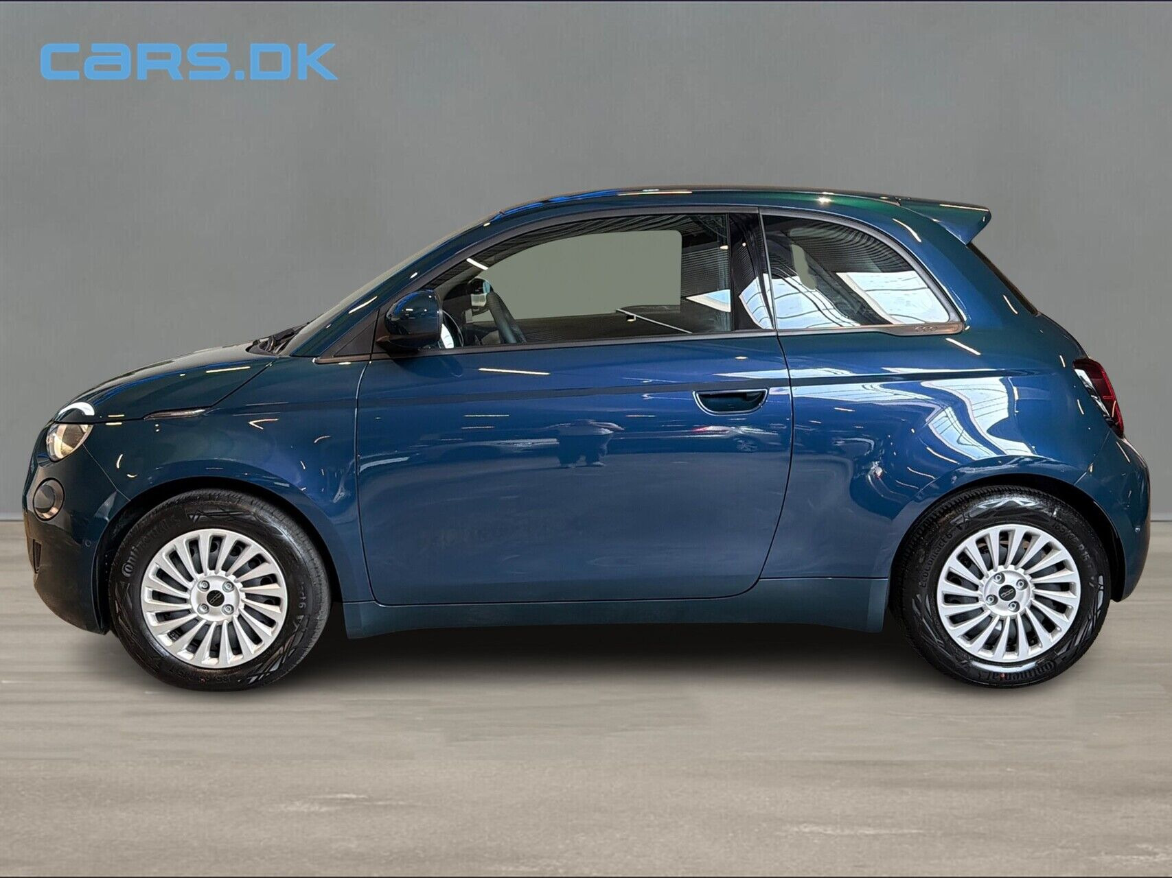 Grøn Fiat 500e fra 2023
