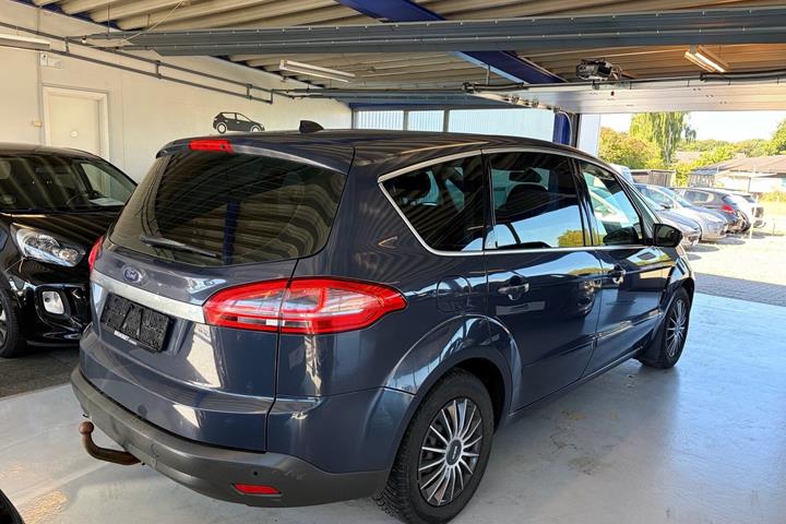 undefined Ford S-MAX fra 2011