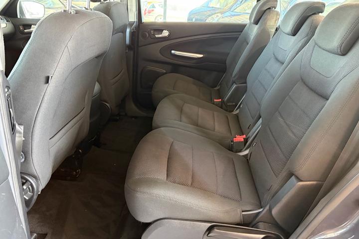 undefined Ford S-MAX fra 2011
