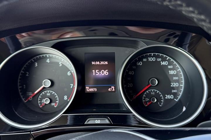 undefined VW Touran fra 2020