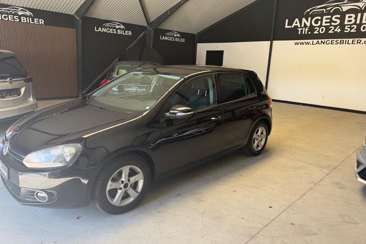 Sort VW Golf VI fra 2011