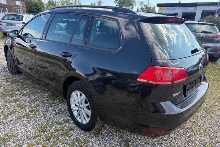 Sort VW Golf VII fra 2014