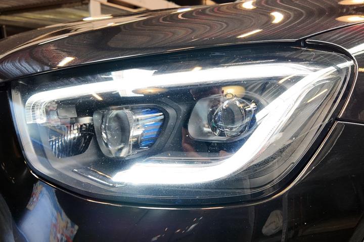Sort Mercedes GLC63 fra 2020