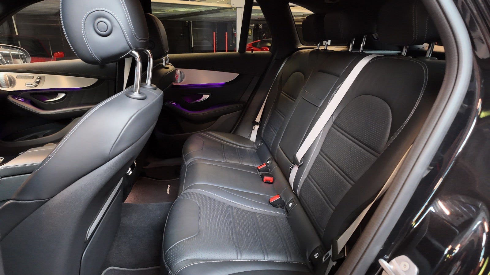 Sort Mercedes GLC63 fra 2020