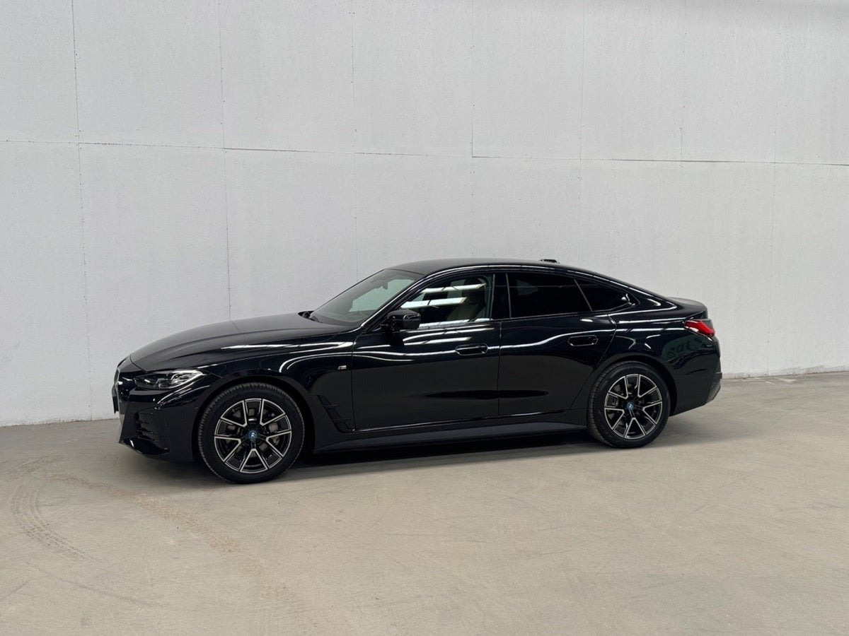 Sort BMW i4 fra 2023