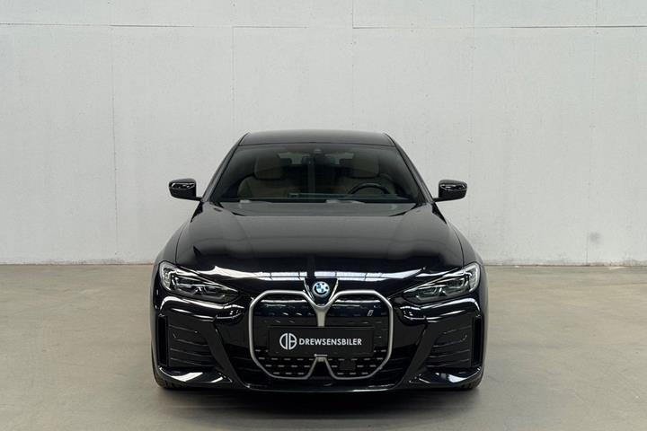 Sort BMW i4 fra 2023