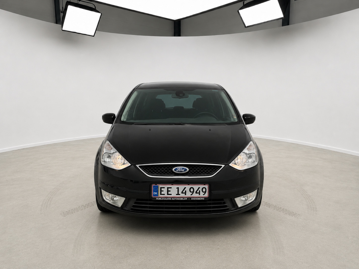 Sort Ford Galaxy fra 2007