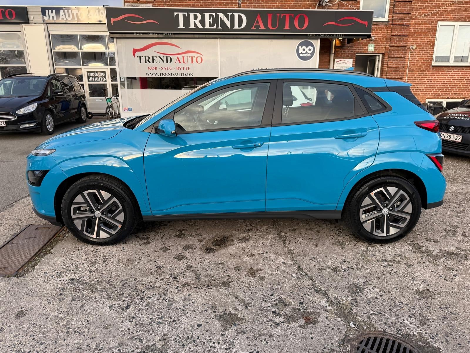 Blå Hyundai Kona fra 2021