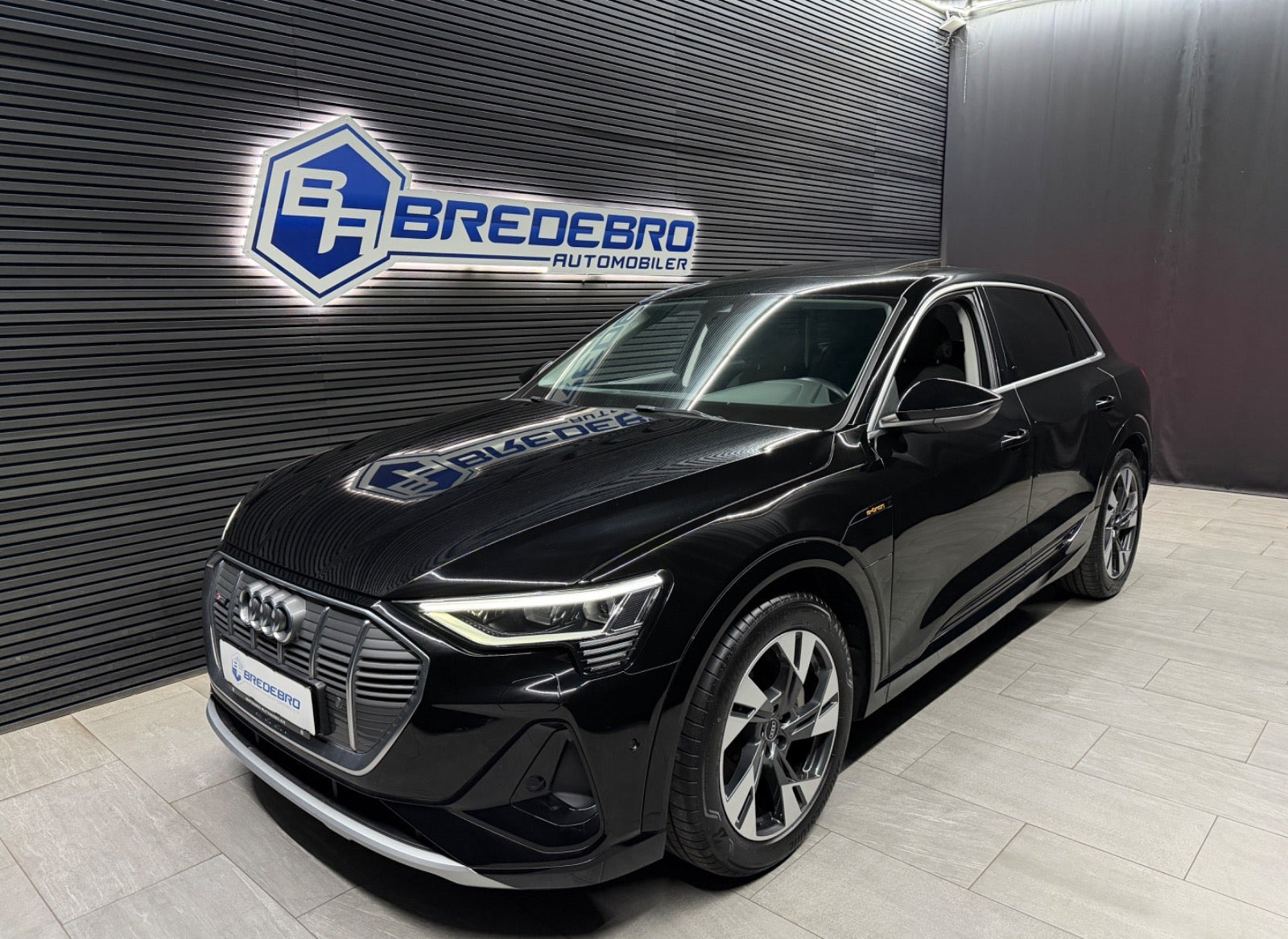 Audi e-tron 55 S-line quattro