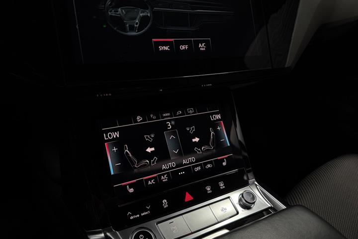 Sort Audi e-tron fra 2023