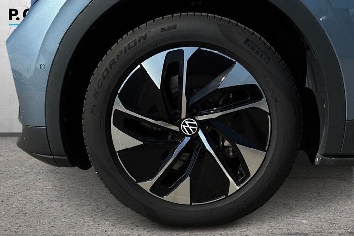 Blå VW ID.4 fra 2023