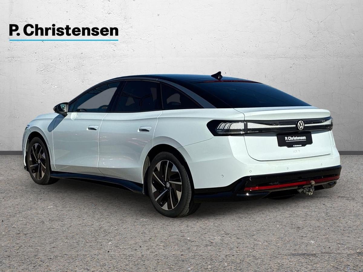 Hvid VW ID.7 fra 2024