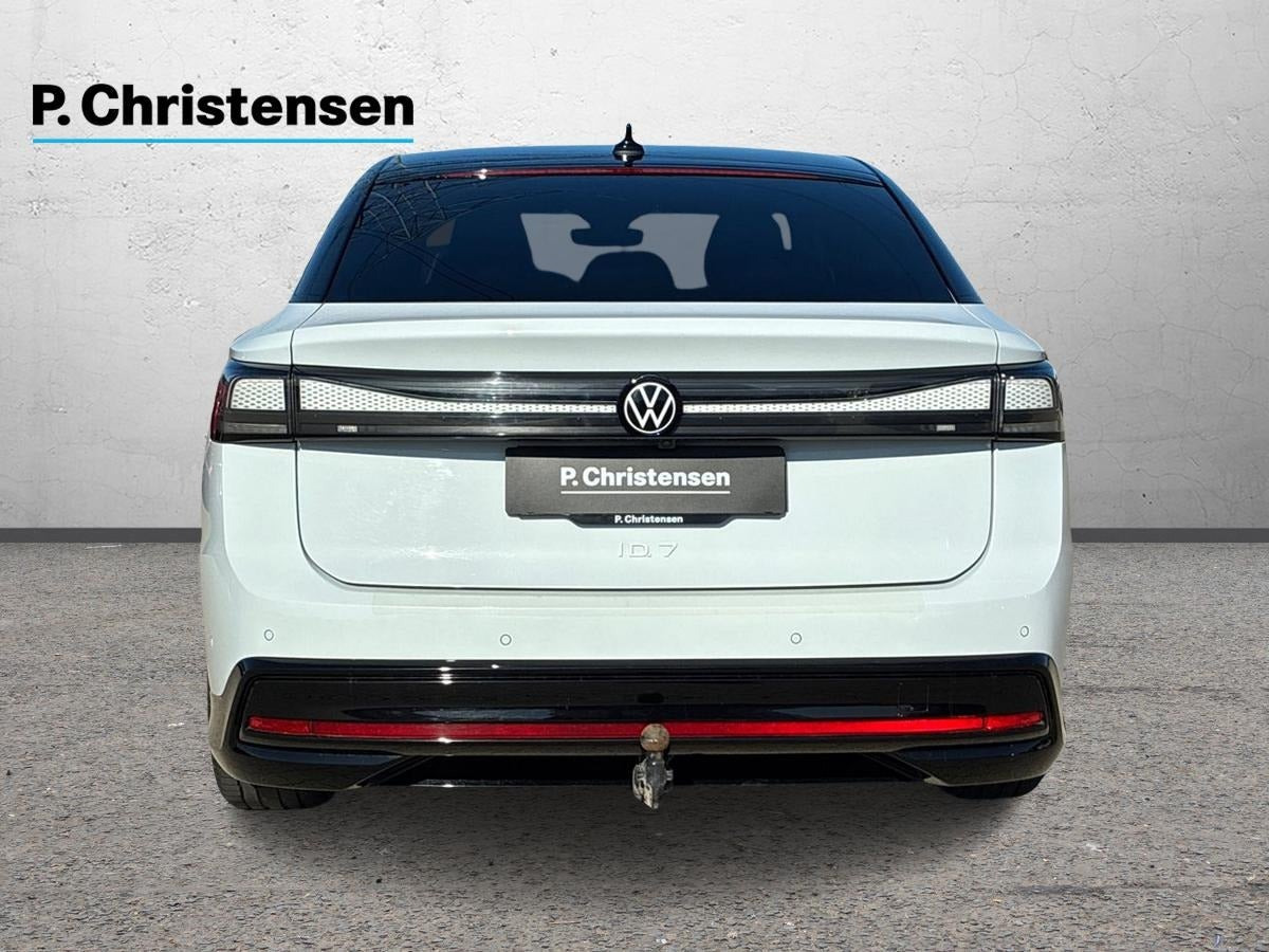 Hvid VW ID.7 fra 2024